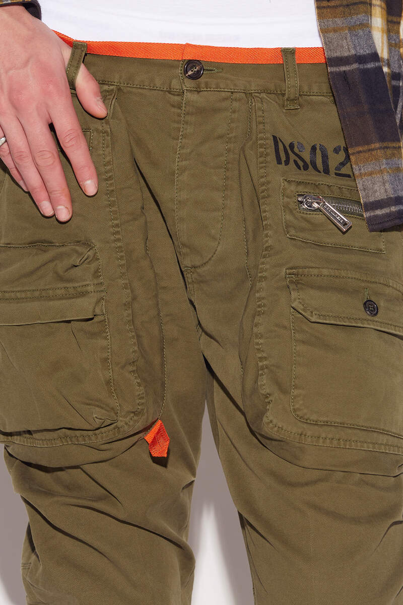 Dsquared2 - Pantalón sexy cargo pant beige con bolsillos laterales - BLS  Fashion