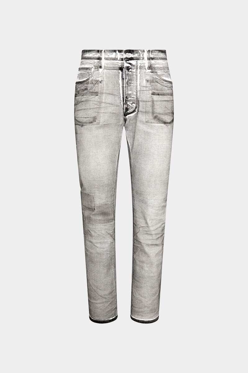 Icon White Coal Wash 642 Jeans image number 1