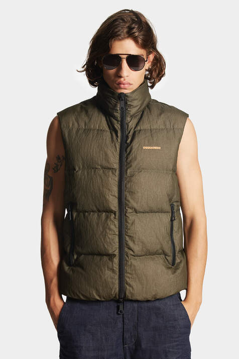 Classic Puffer Vest image number 5