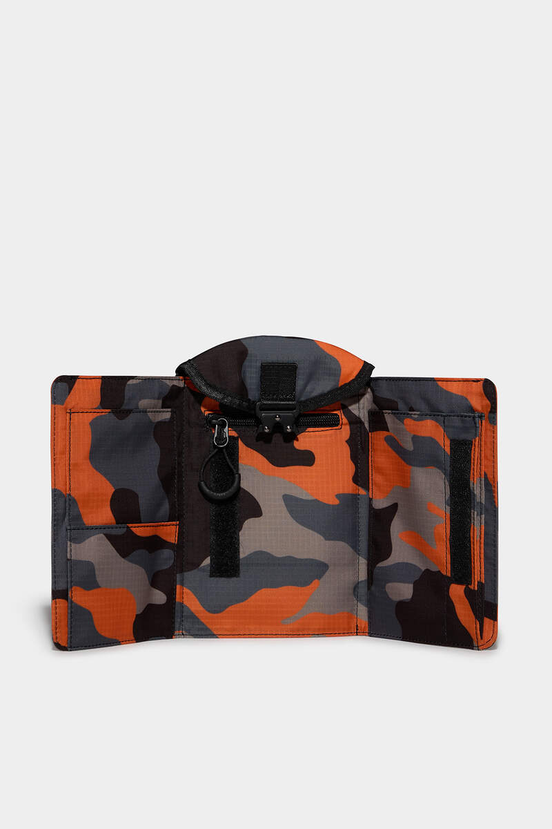 Ceresio 9 Camo Travel Neck Wallet image number 3