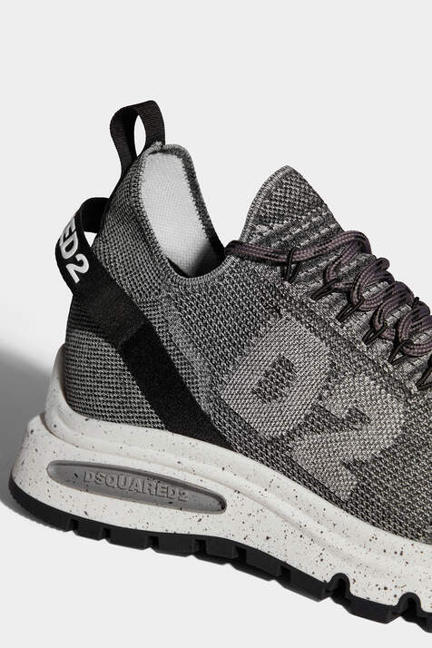 Run Ds2 Sneakers image number 5